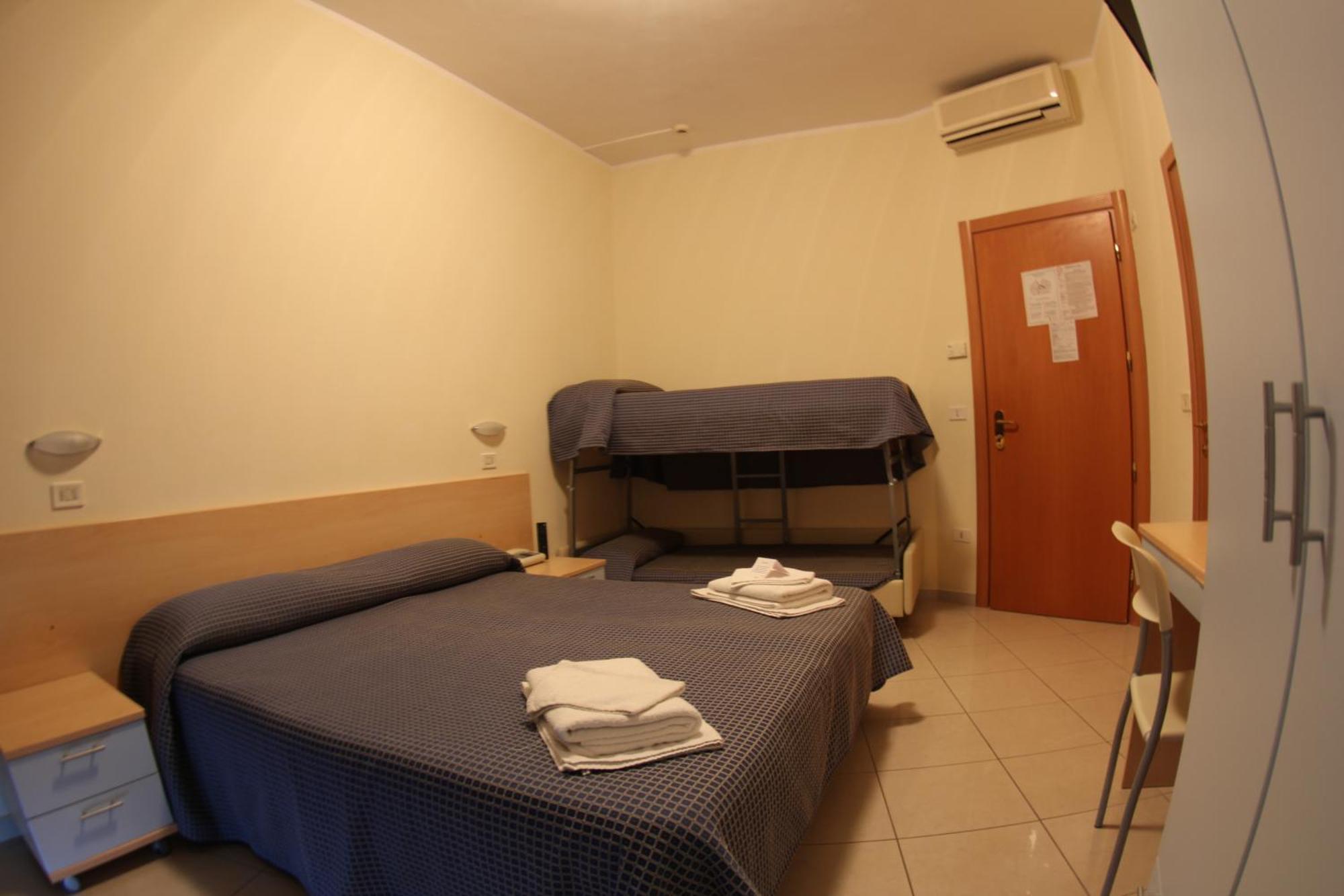 Hotel Fantasy Ρίμινι Δωμάτιο φωτογραφία