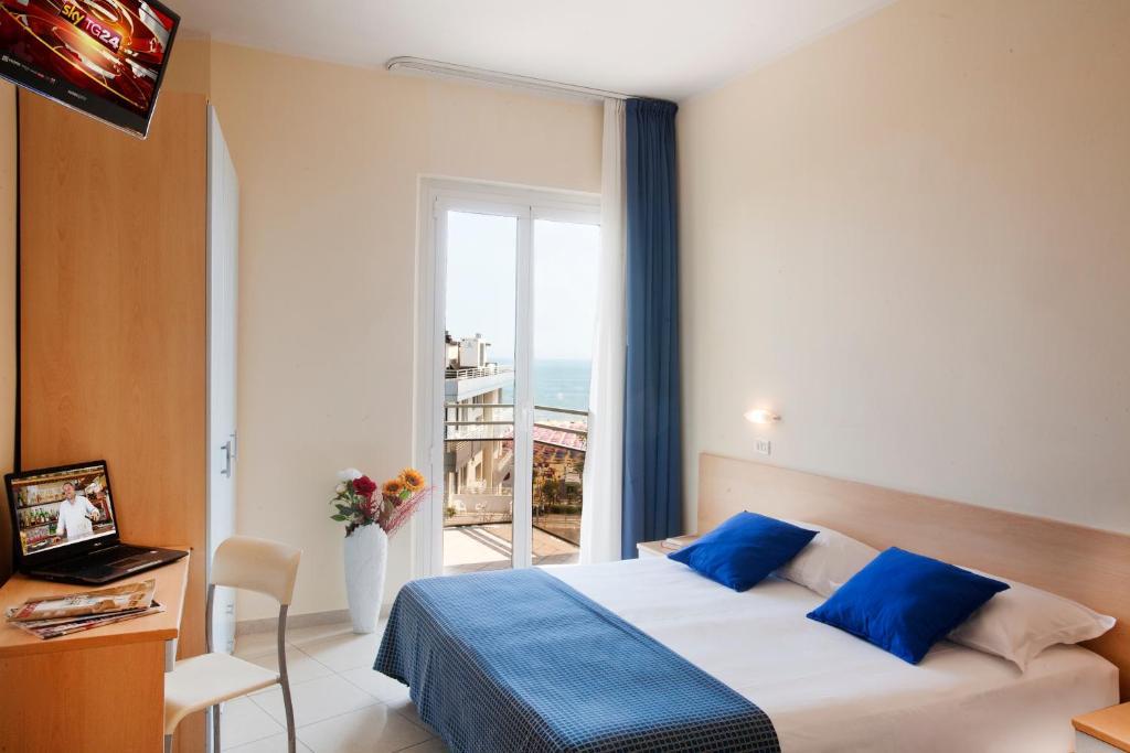 Hotel Fantasy Ρίμινι Εξωτερικό φωτογραφία