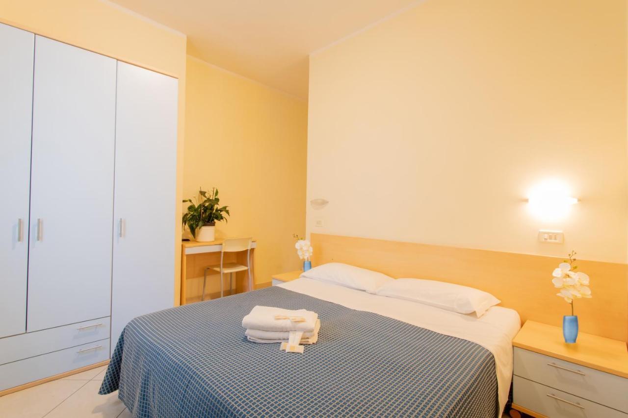 Hotel Fantasy Ρίμινι Εξωτερικό φωτογραφία