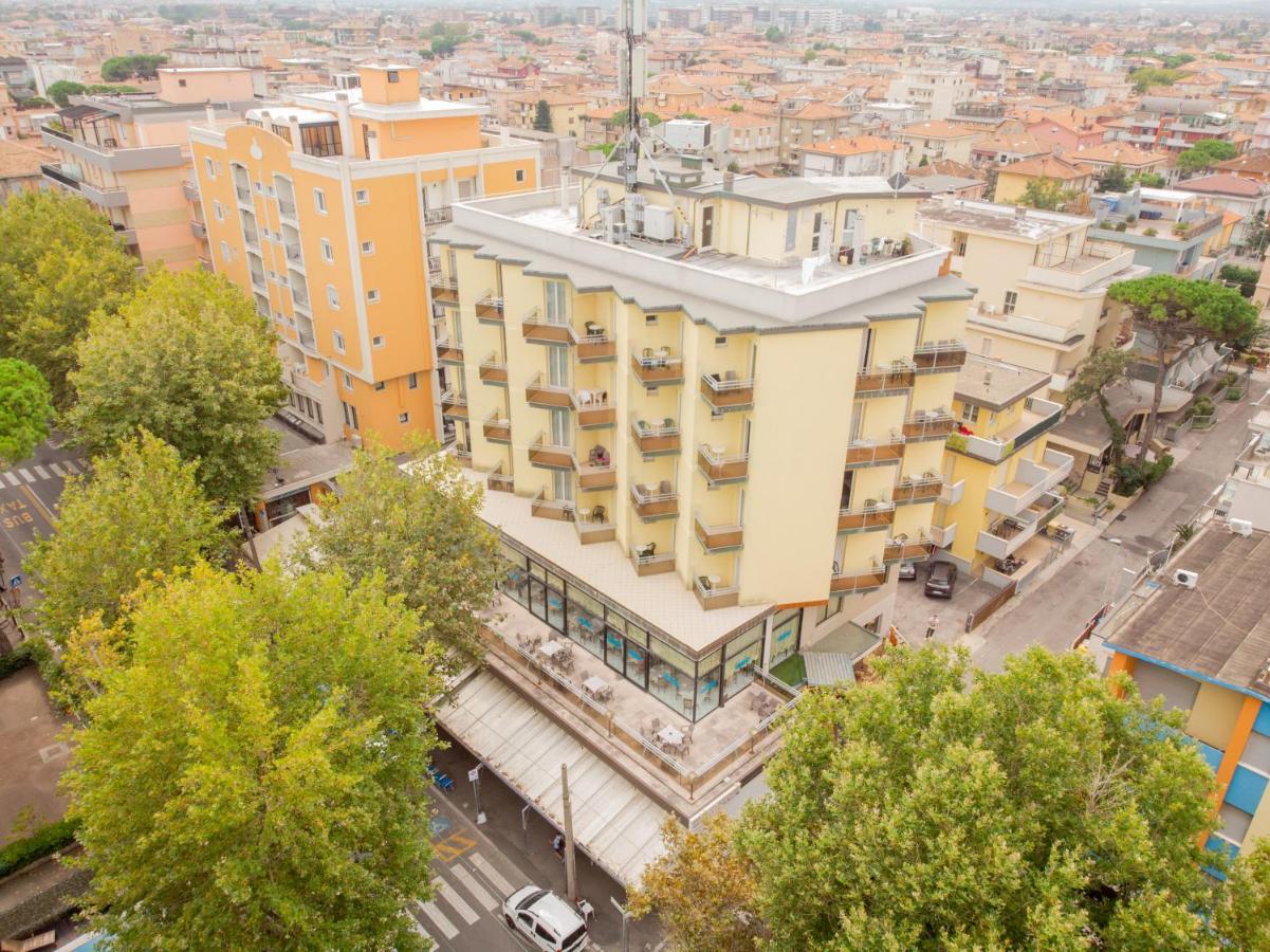 Hotel Fantasy Ρίμινι Εξωτερικό φωτογραφία